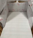 SDS Ograda za krevetić Mačkice bijela Pamuk, punjenje: Poliester, 195/28 cm Posteljina za krevetiće - ograničenja